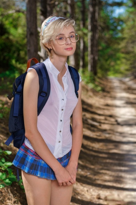 kort blondt hår hovne brystvorte eksklusiv fine img